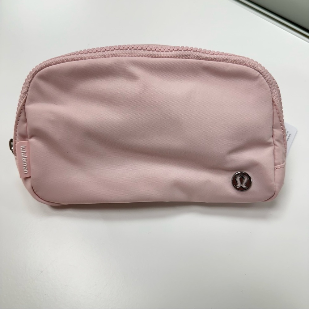 LuluLemon Everywhere Belt Bag in Flush Pink